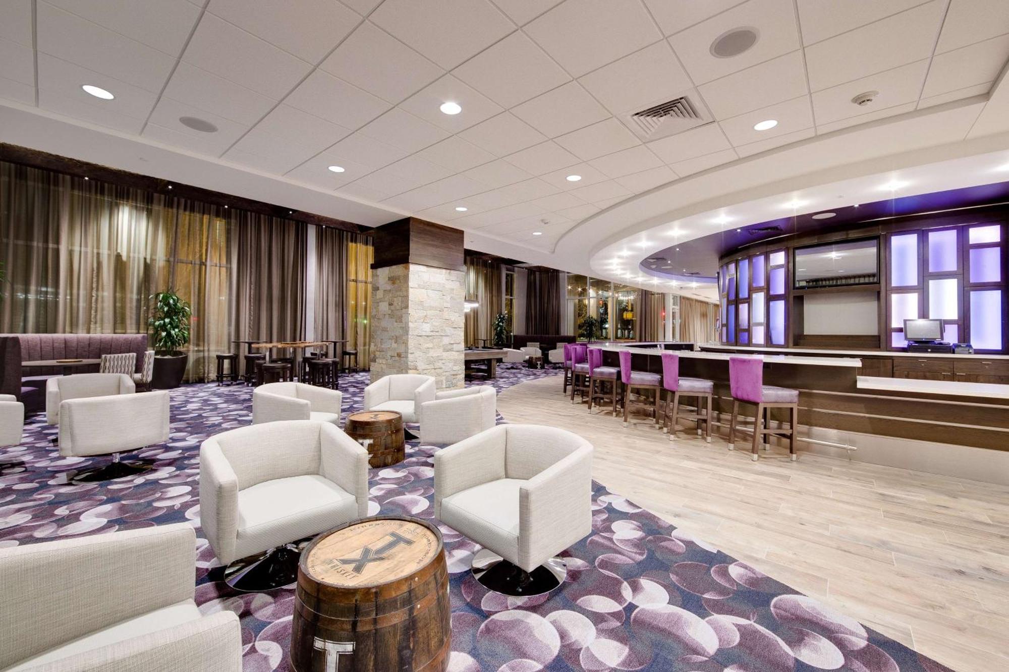 Hampton & Downtown Hotel Fort Worth