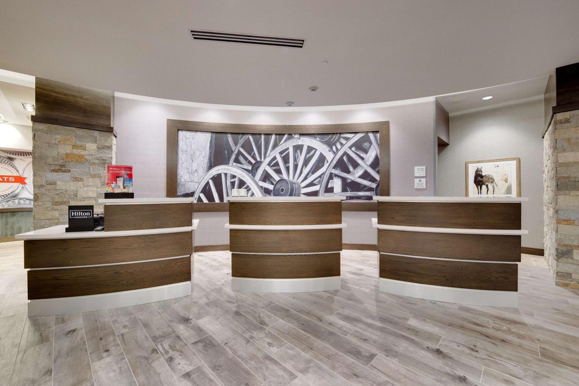 Hotel Hampton & Downtown 3*